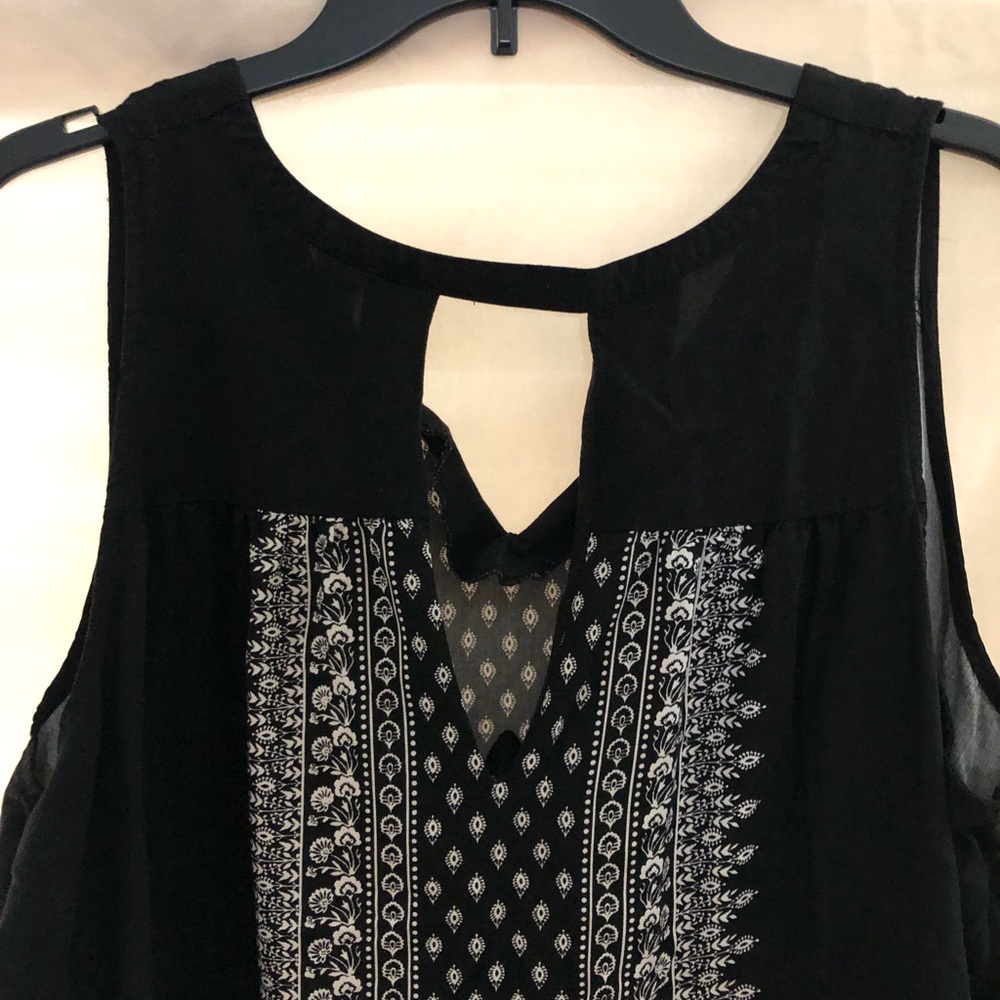 Dress - Picture 4 of 4